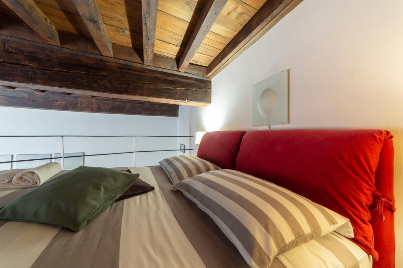 Guelfi Loft In A Historic Palace Apartamento *